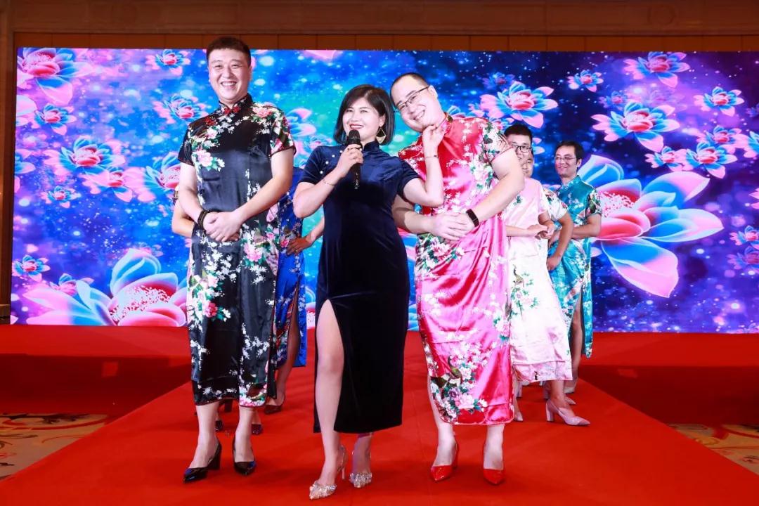 熱烈慶?!白兏飫?chuàng)新 揚(yáng)帆未來”北京中成康富2019年合伙人年會(huì)勝利召開 熱烈慶?!白兏飫?chuàng)新 揚(yáng)帆未來”北京中成康富2019年合伙人年會(huì)勝利召開
