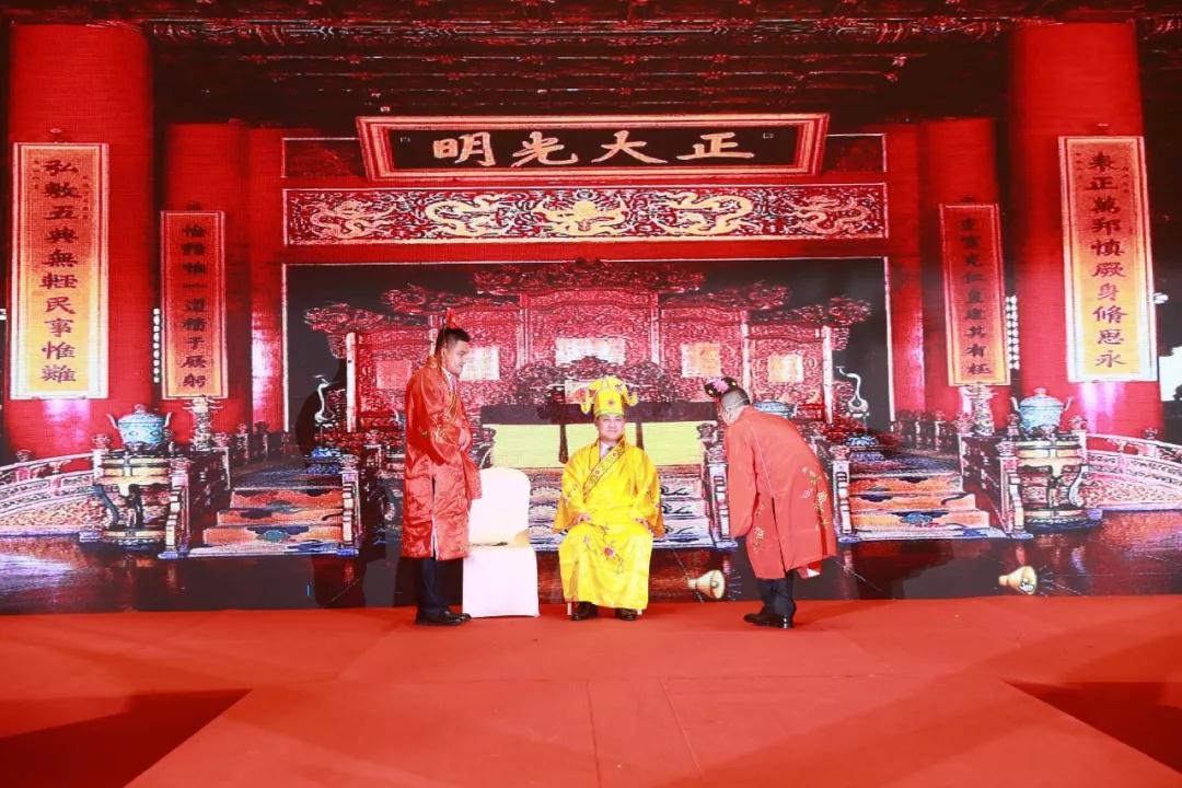 熱烈慶祝“變革創(chuàng)新 揚(yáng)帆未來”北京中成康富2019年合伙人年會(huì)勝利召開 熱烈慶?!白兏飫?chuàng)新 揚(yáng)帆未來”北京中成康富2019年合伙人年會(huì)勝利召開